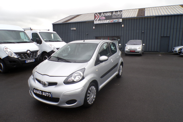 TOYOTA AYGO