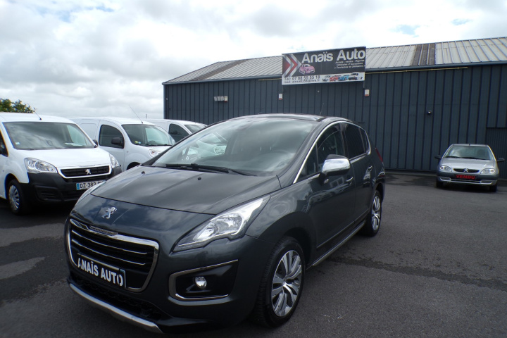 PEUGEOT 3008