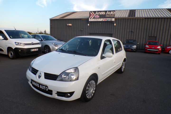 RENAULT CLIO CAMPUS