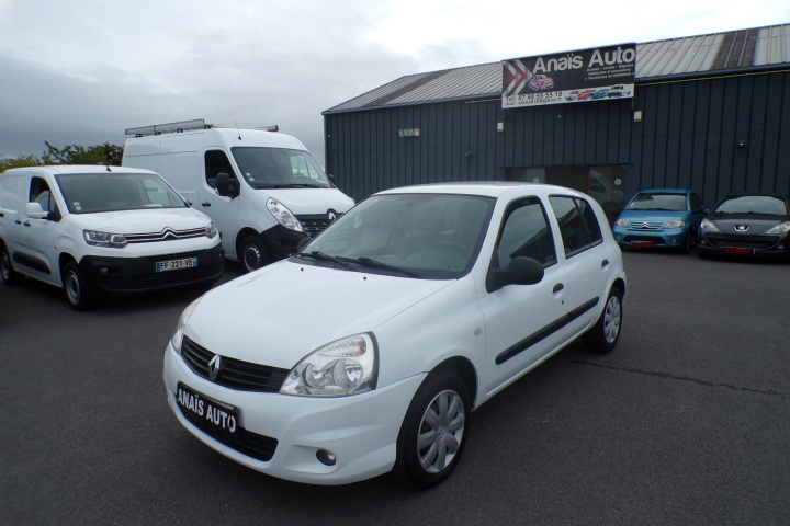 RENAULT CLIO CAMPUS
